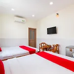 RedDoorz Rita Hotel near Nguyen Kiem